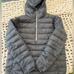 🔥New! Patagonia, Men’s XL, 1/4 zip, hooded Puffer Jacket (w/kangaroo pouch!)